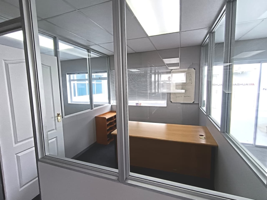 To Let Commercial Property for Rent in Lorraine Eastern Cape